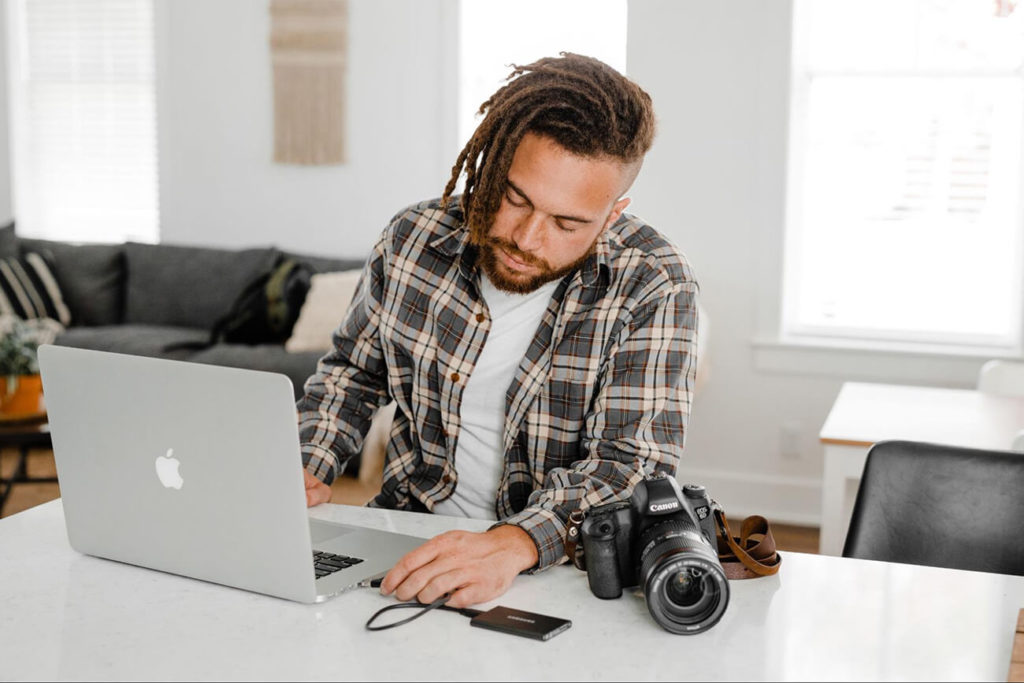 PhotoUp Why to outsource your real estate photo editing real estate photographer
