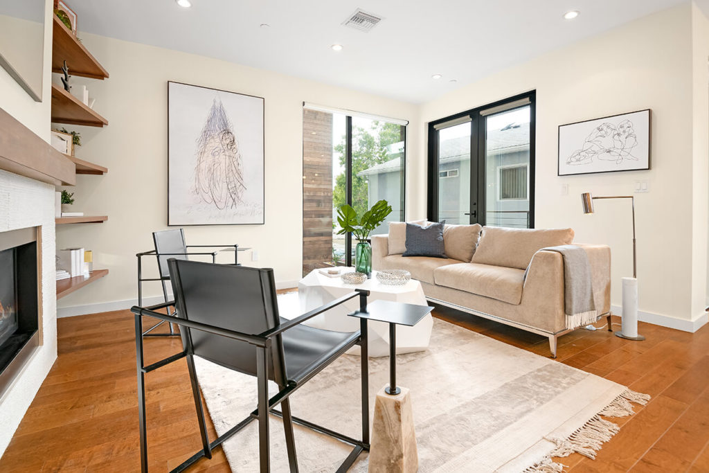 real estate photo edit blend photoup living room